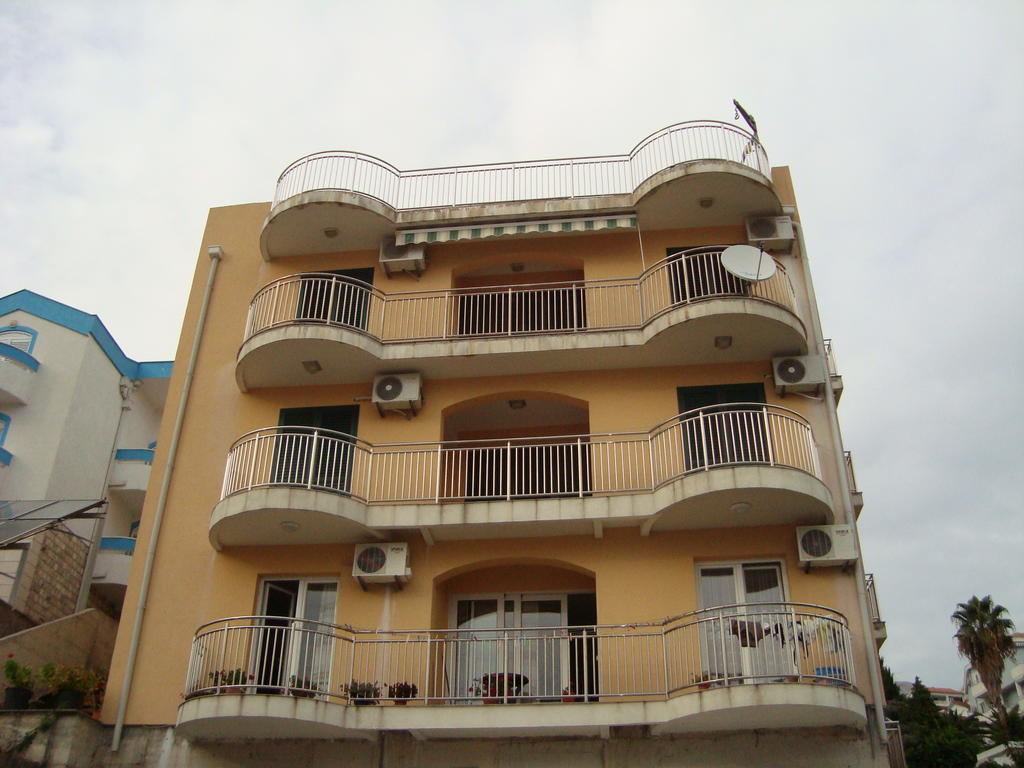 Apartments Milano Herceg Novi Rum bild